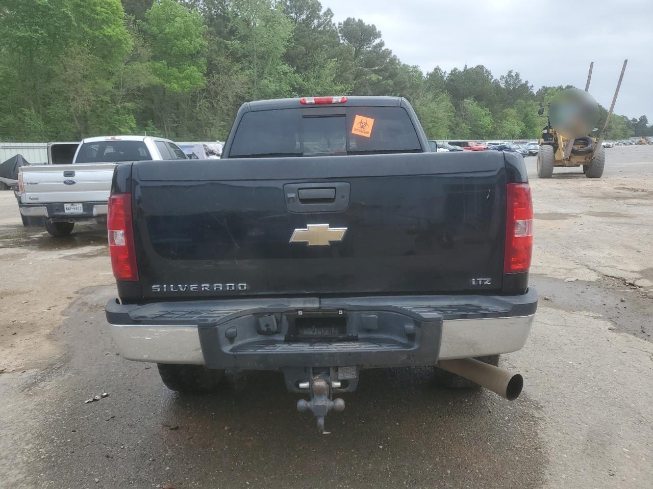 2011 Chevrolet Silverado K2500 Heavy Duty Ltz - Image 6