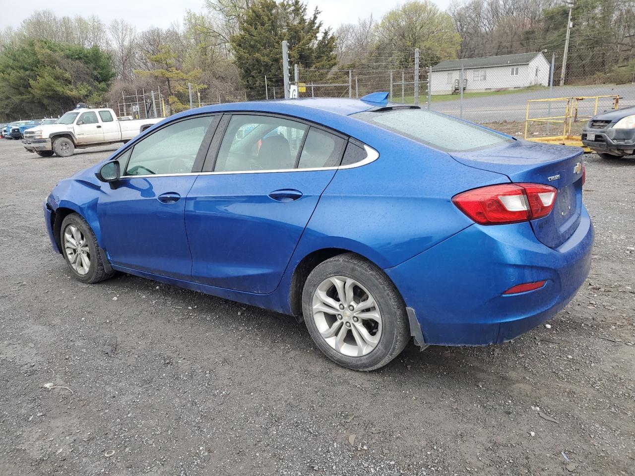 2019 Chevrolet Cruze Lt - Фото 2
