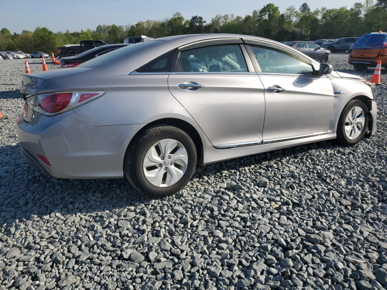 2013 Hyundai Sonata Hybrid - Фото 3