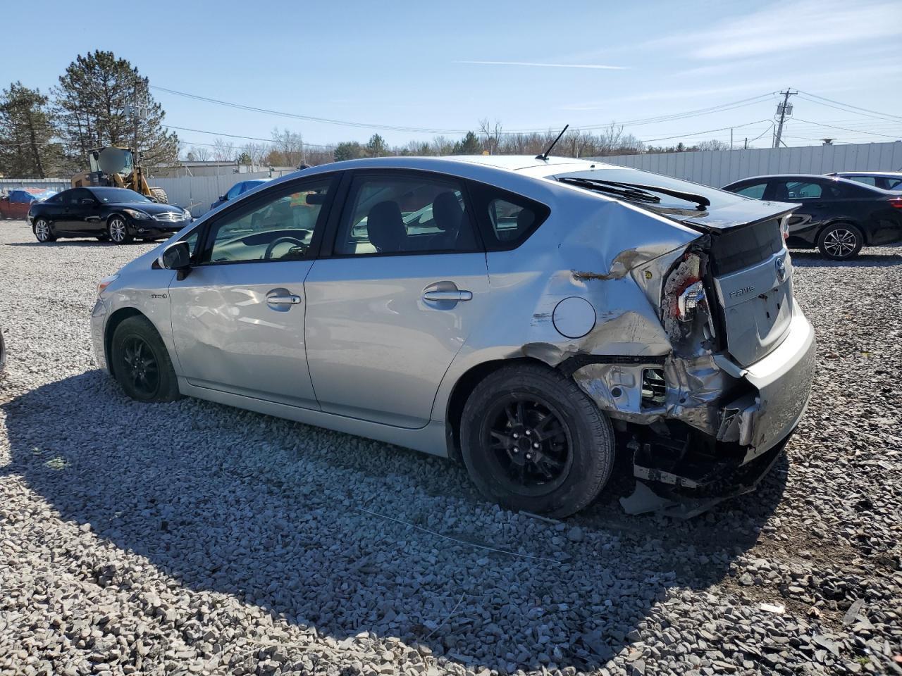 2014 Toyota Prius - Фото 2