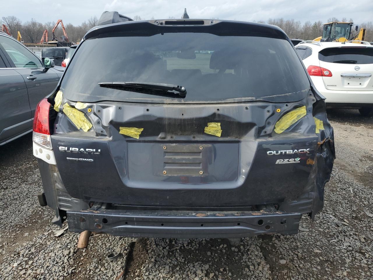 2012 Suba Outback 2. - Image 6