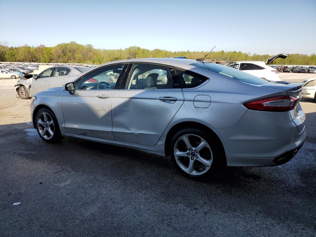 2016 Ford Fusion Se - Фото 2