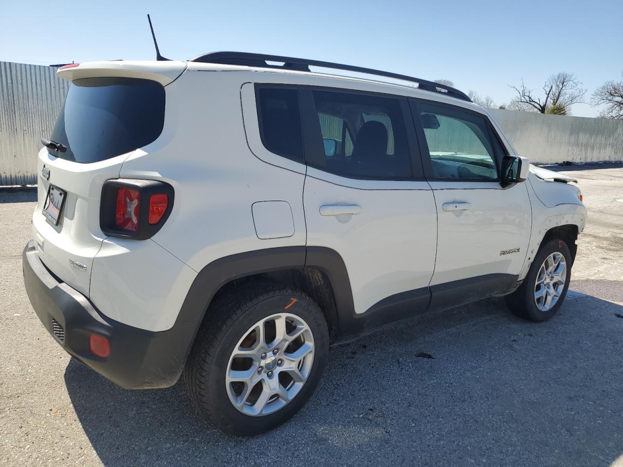 2018 Jeep Renegade Latitude - Фото 3