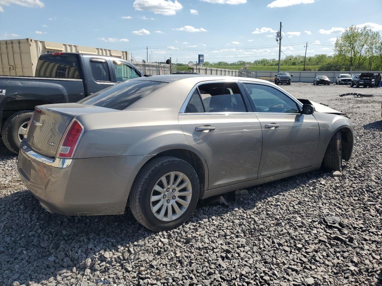 2014 Chrysler 300 - Image 3