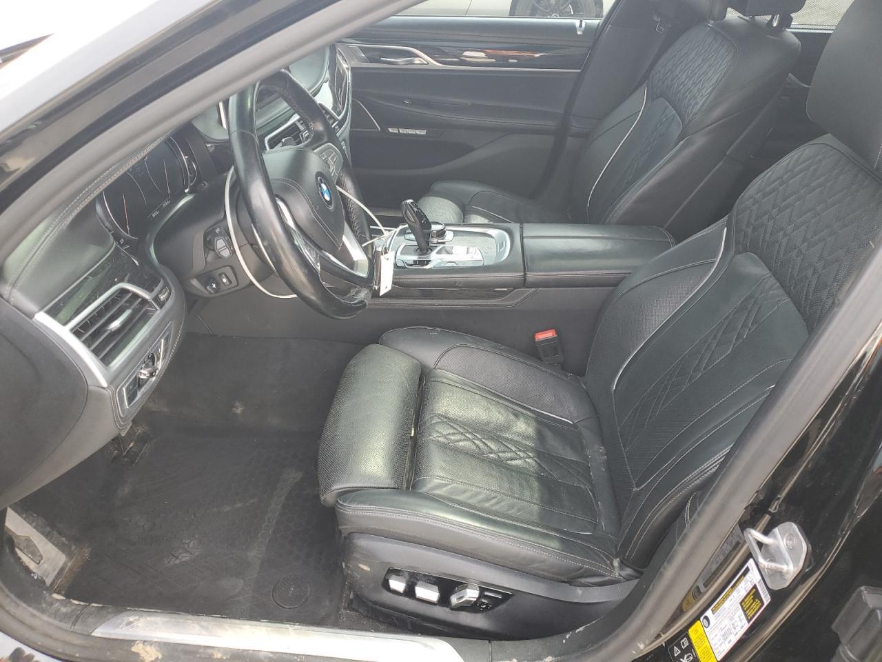 2018 BMW 750 Xi - Фото 7