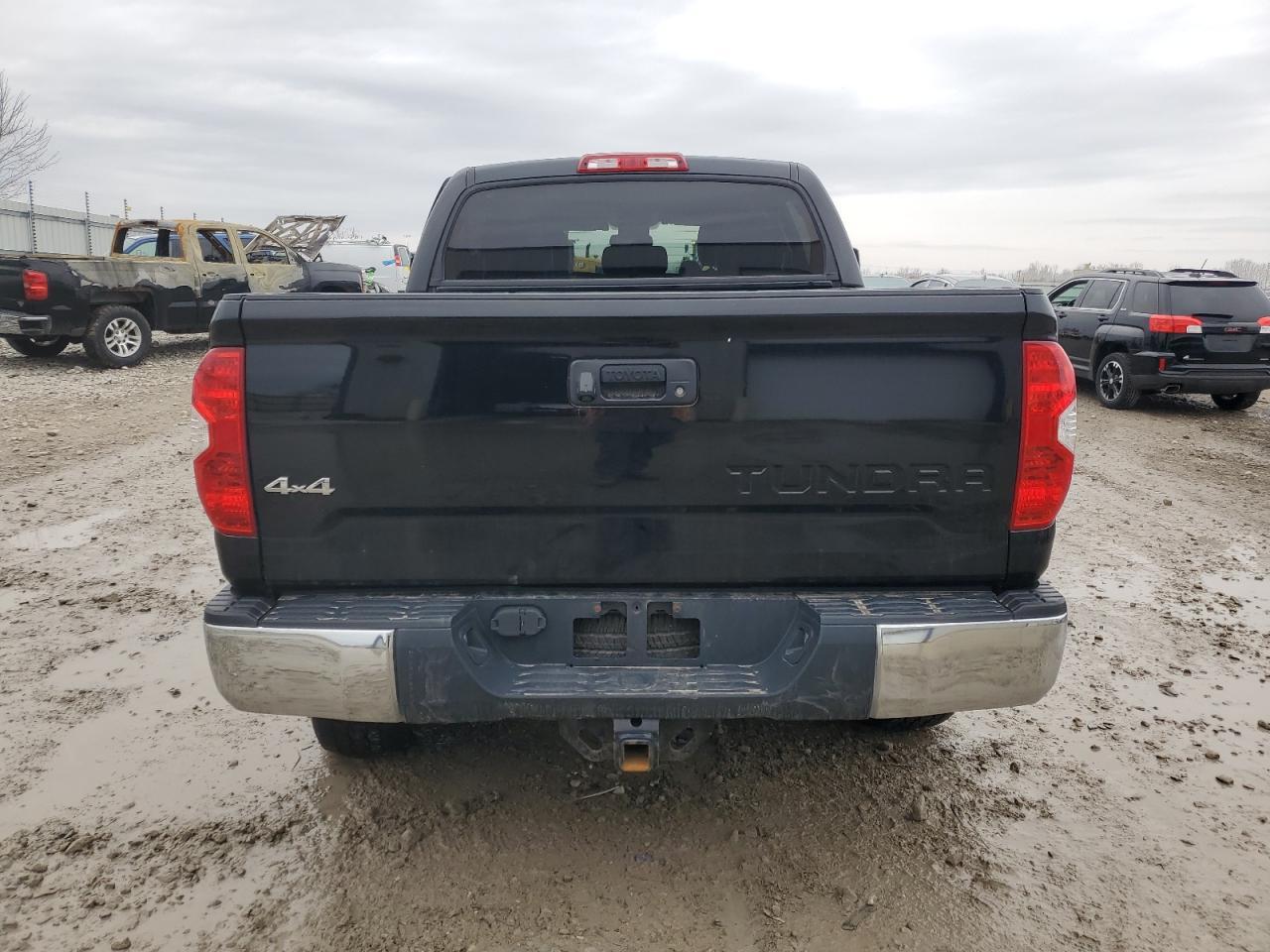 2016 Toyota Tundra Crewmax Sr5 - Image 6