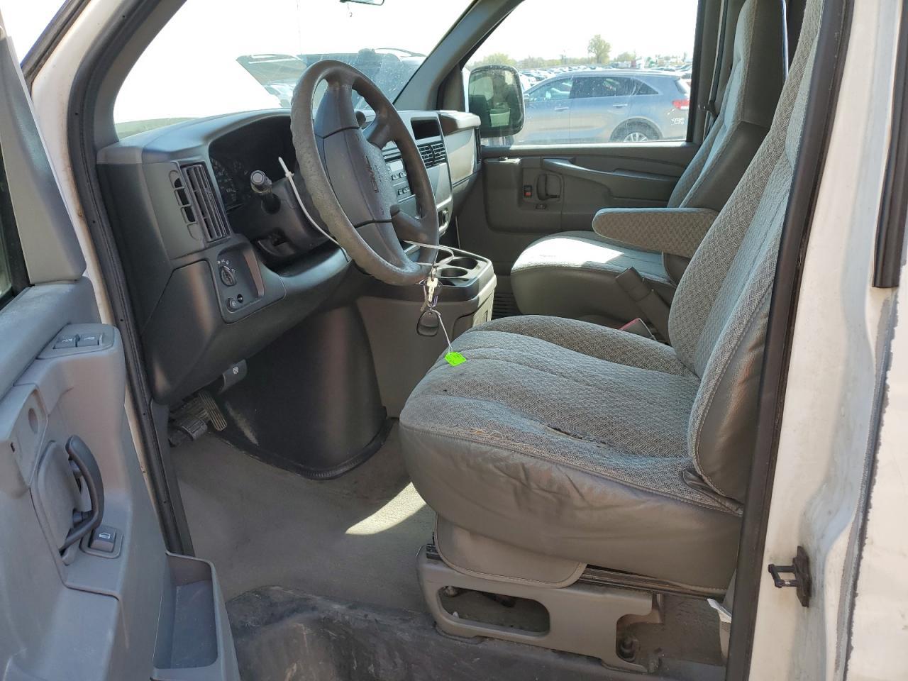 2003 GMC Savana G3500 - Фото 7