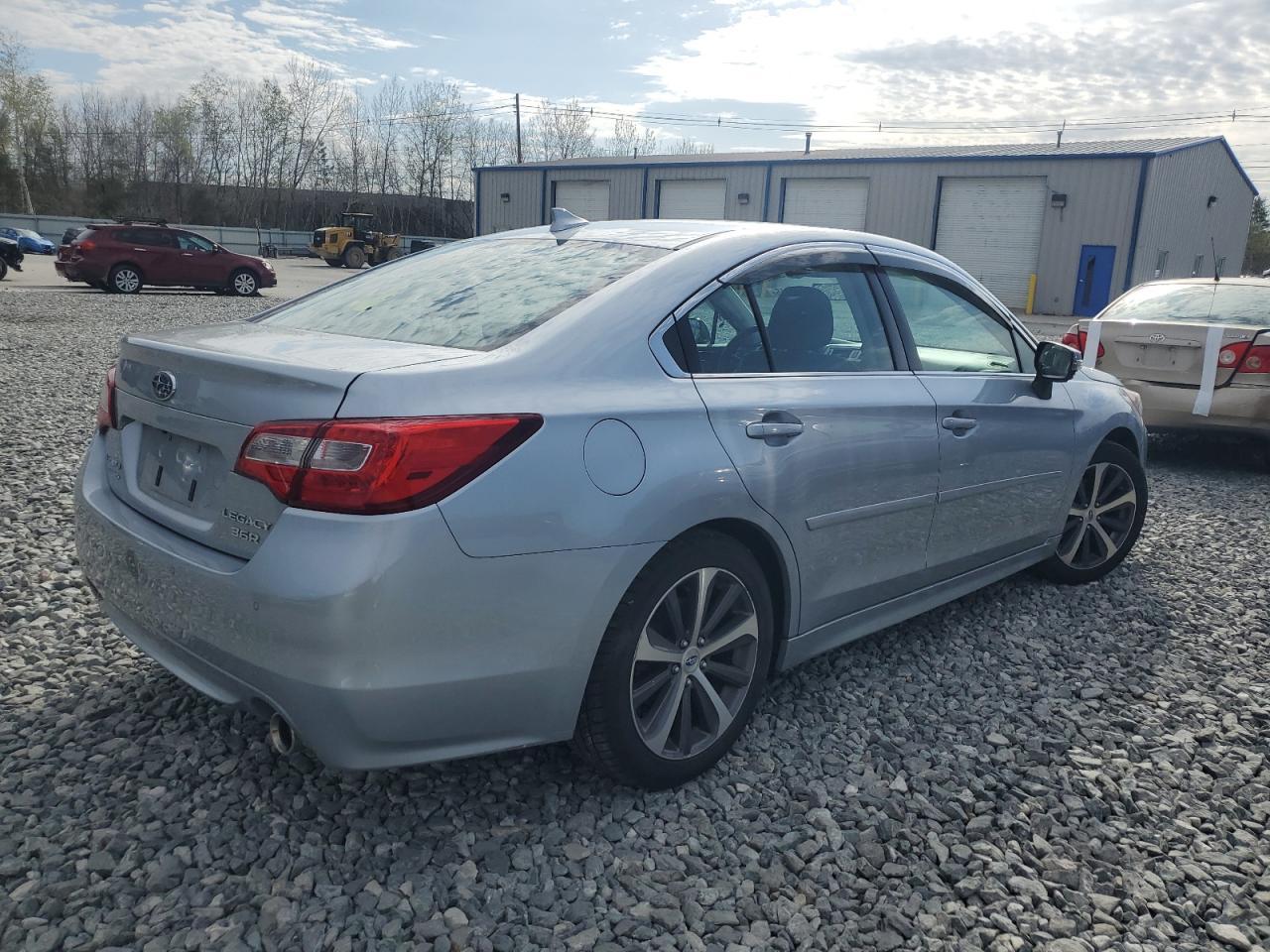 2017 Subaru Legacy 3.6R Limited - Image 3