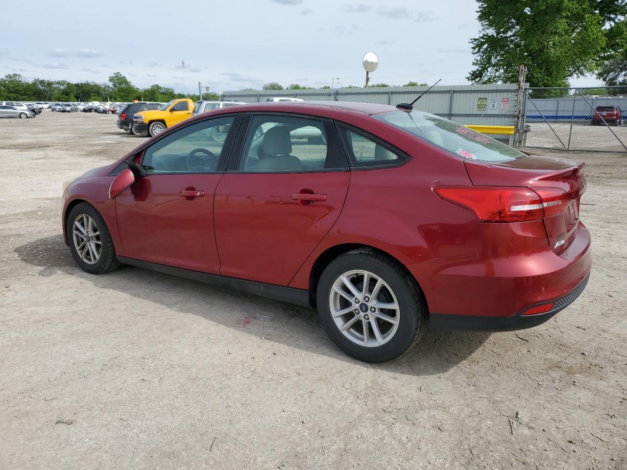 2017 Ford Focus Se - Фото 2