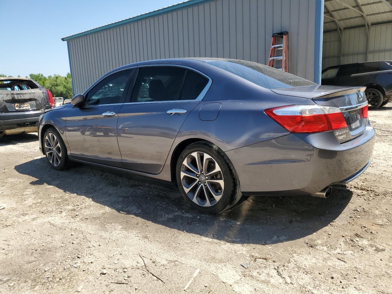 2015 Honda Accord Sport - Image 2