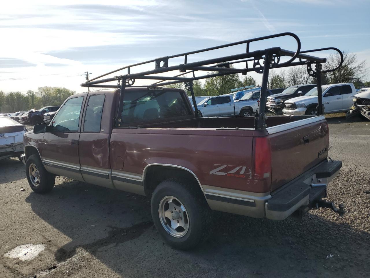 1998 Chevrolet Gmt-400 K1 - Image 2