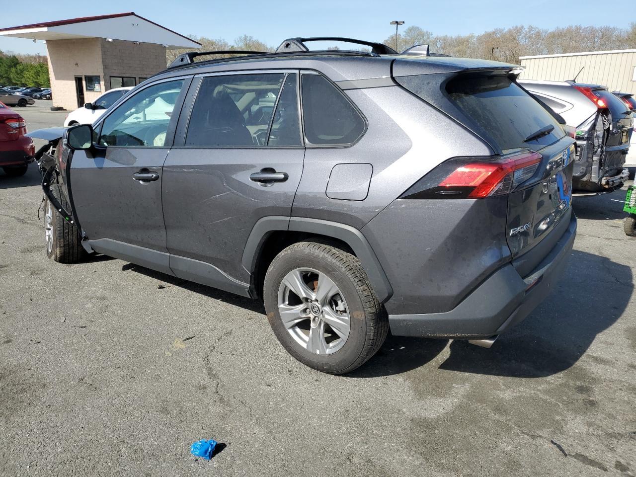 2024 Toyota Rav4 Xle - Фото 2