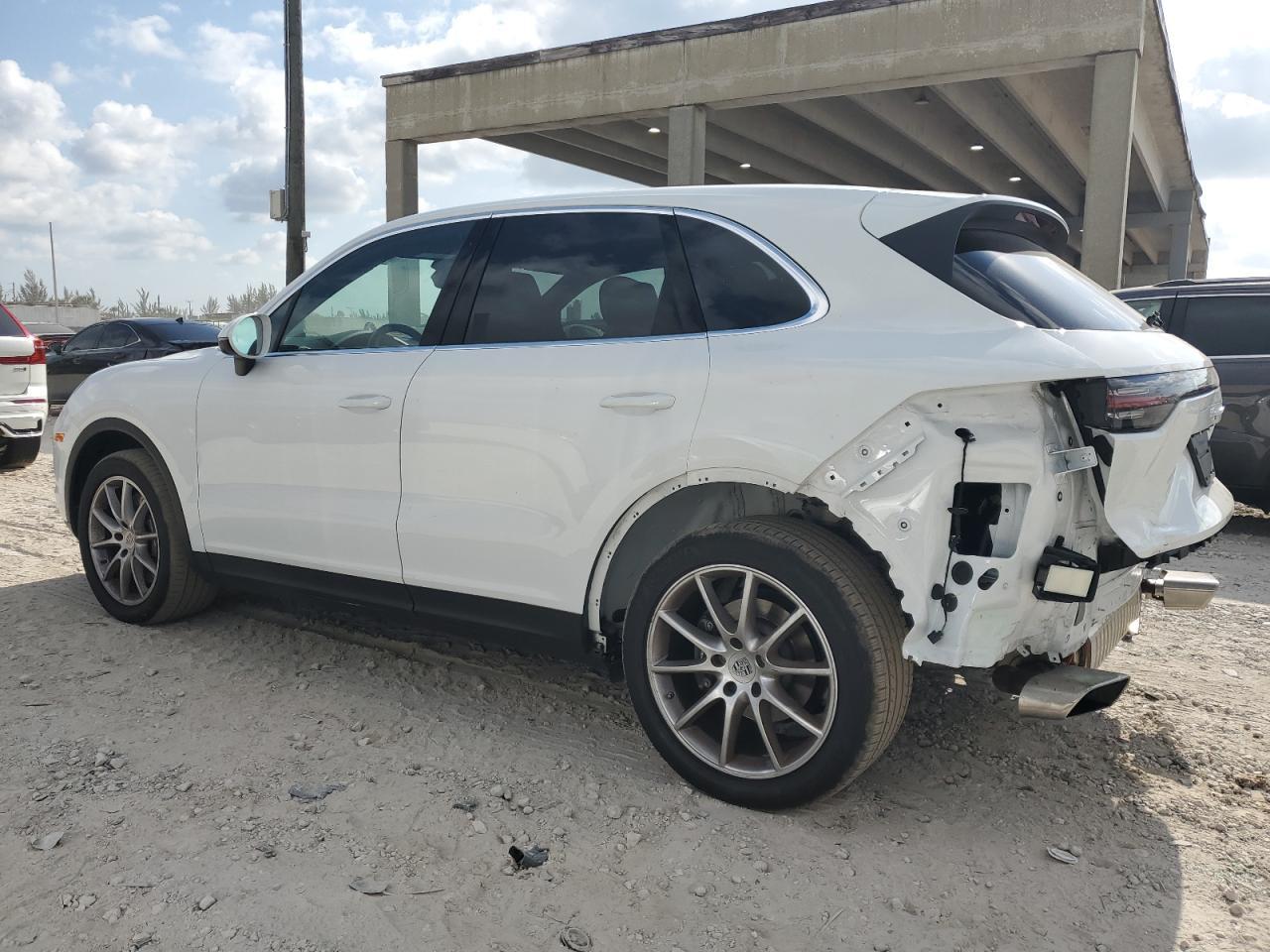 2023 Porsche Cayenne Base - Image 2