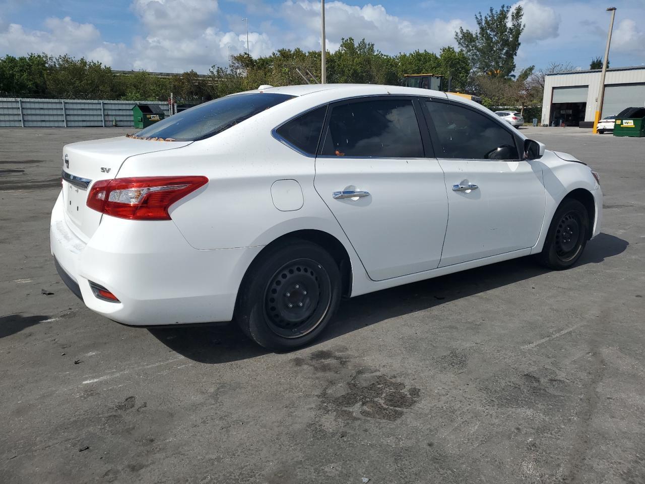 2016 Nissan Sentra S - Image 3