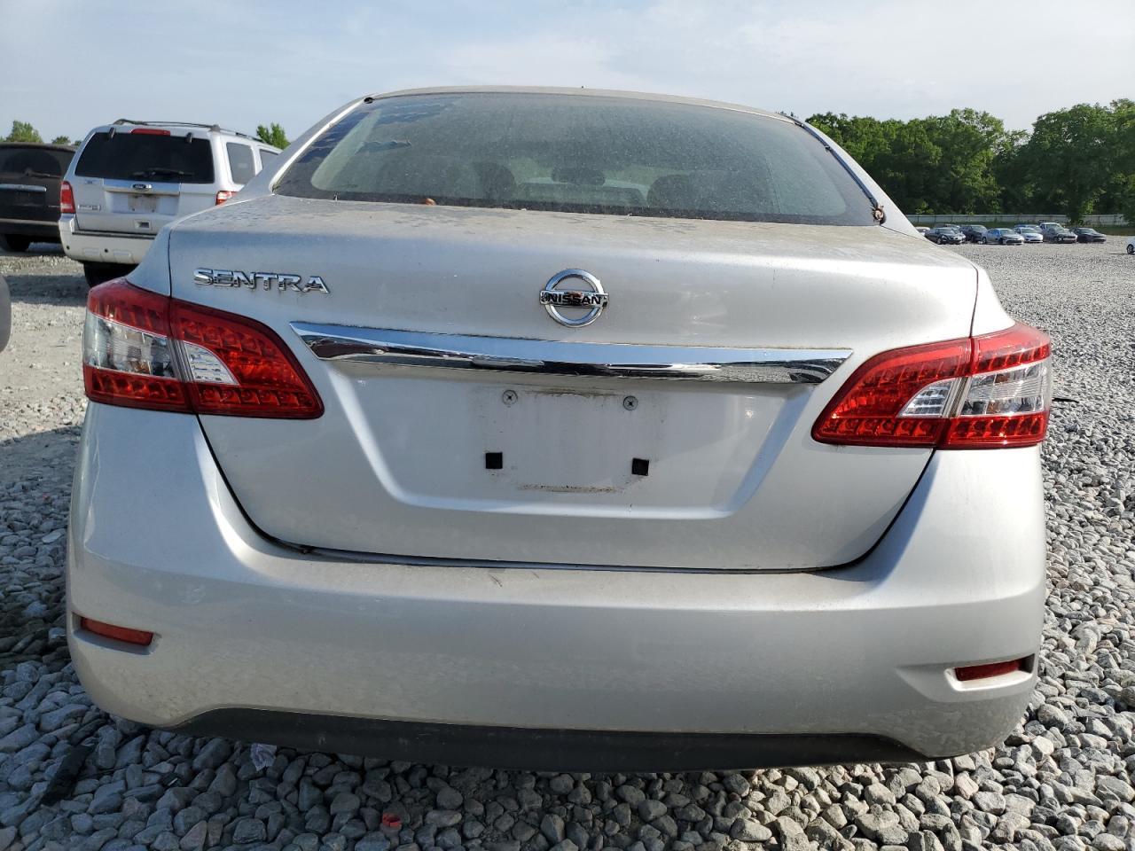 2015 Nissan Sentra S - Image 6