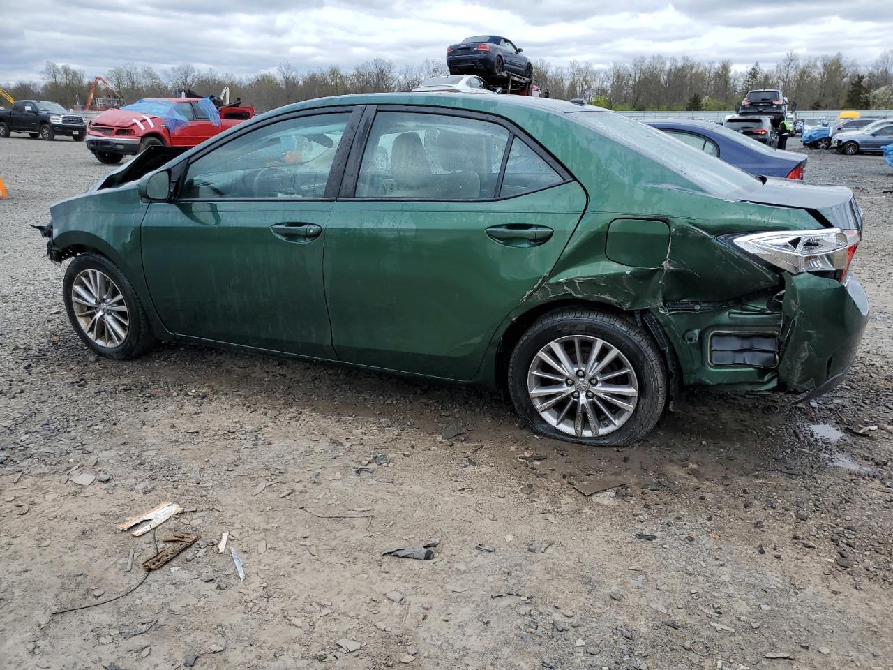 2015 Toyota Corolla L - Фото 2