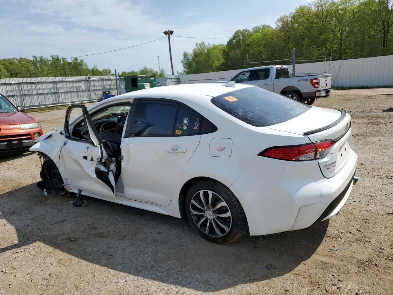 2020 Toyota Corolla Le - Image 2