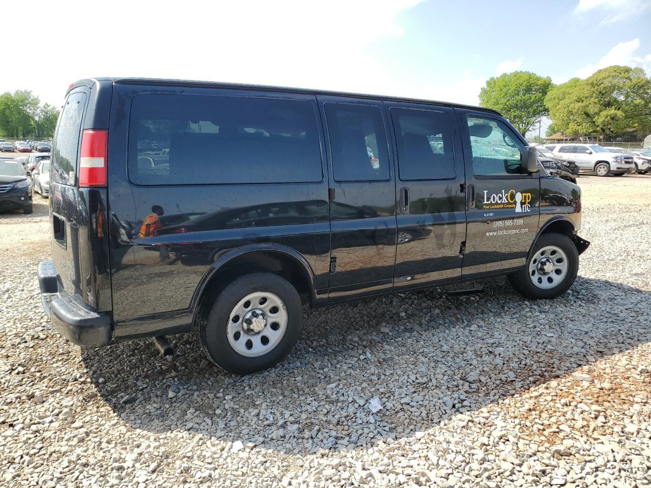 2013 Chevrolet Express G1500 Ls - Фото 3