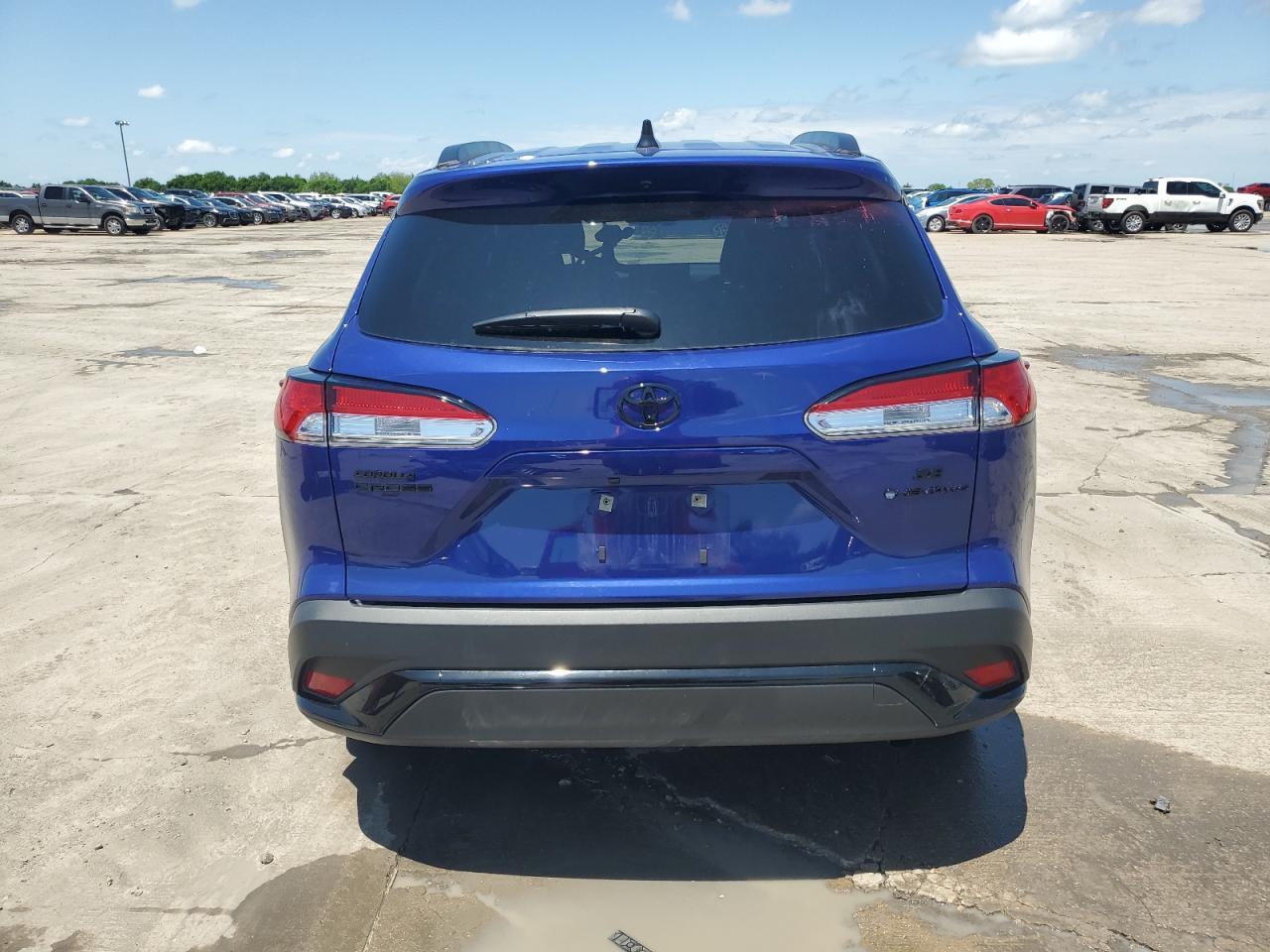 2025 Toyota Corolla Cross Se - Фото 6