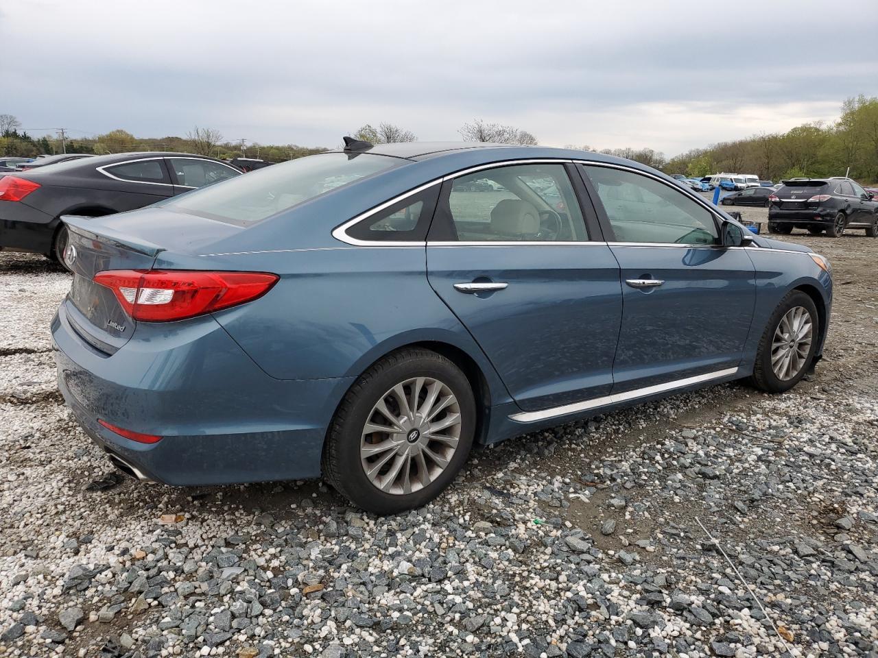 2015 Hyundai Sonata Sport - Image 3