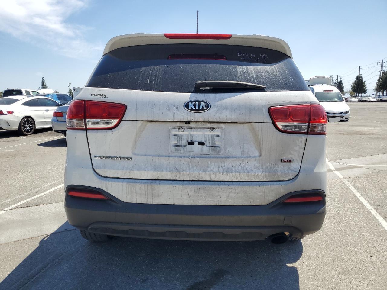 2016 Kia Sorento Lx - Image 6