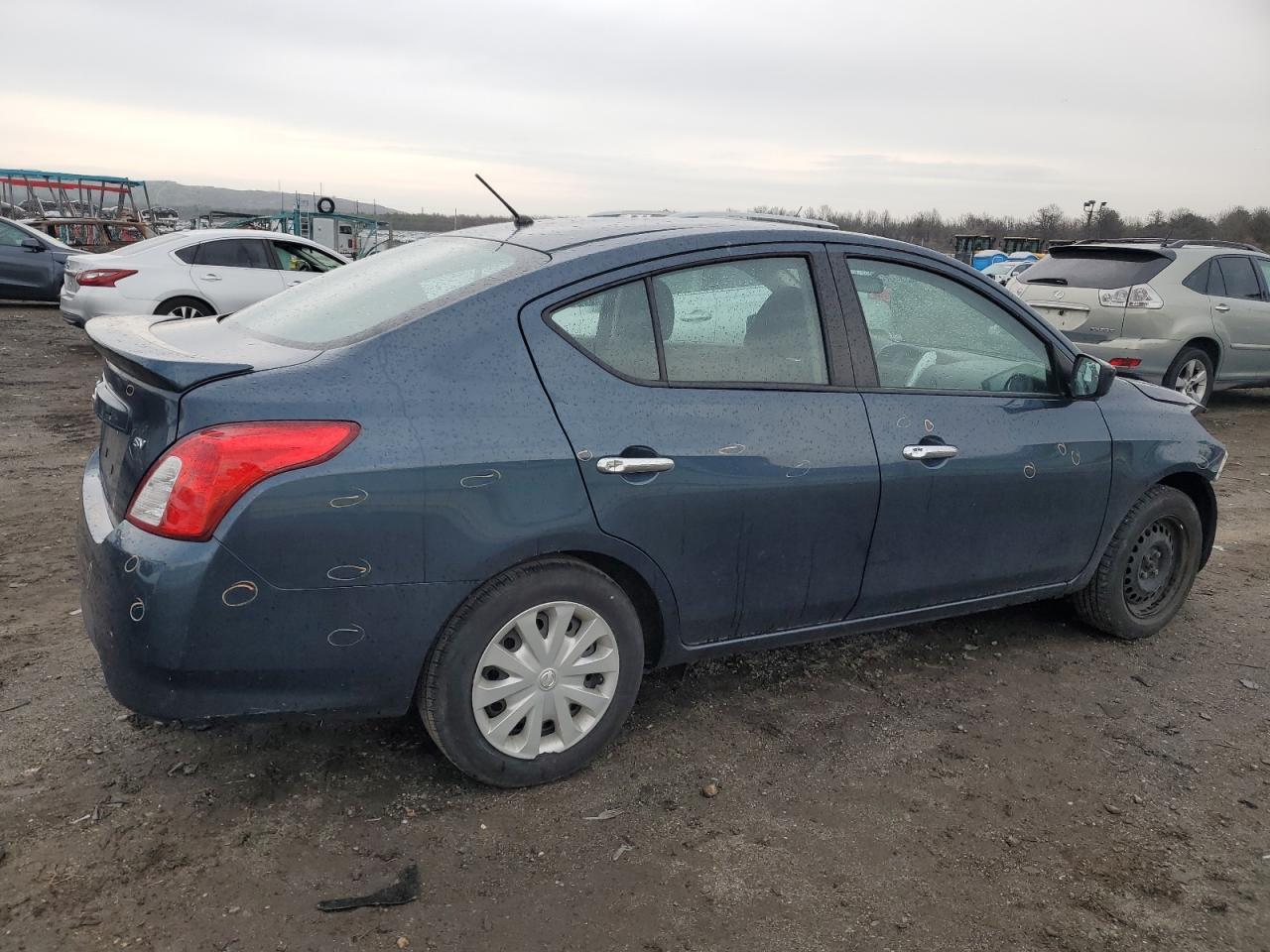 2017 Nissan Versa S - Image 3