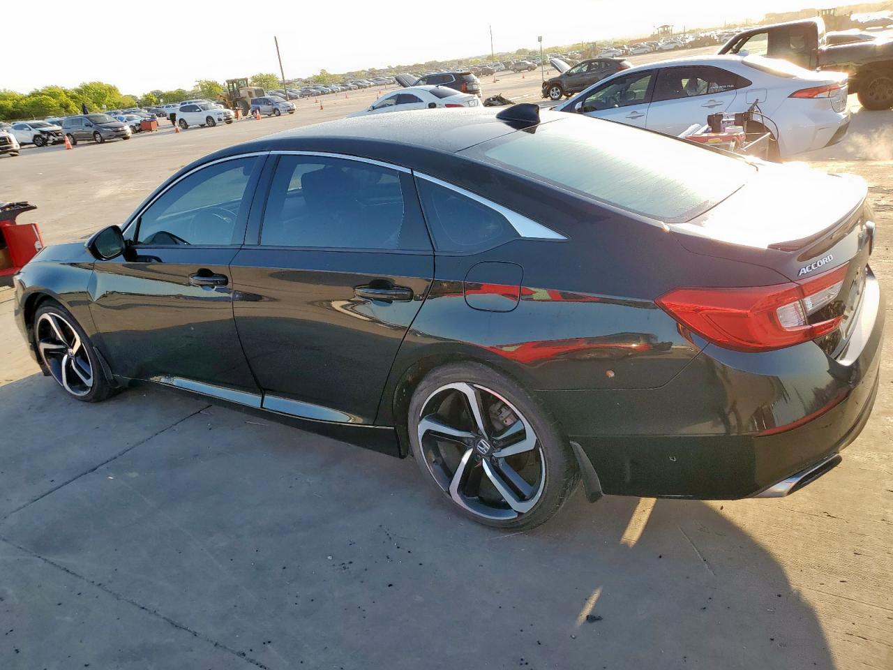 2019 Honda Accord Sport - Image 2