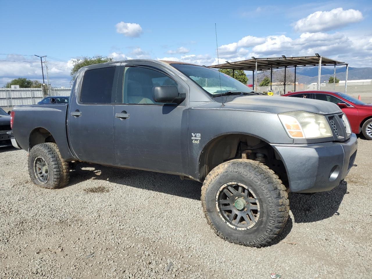 2004 Nissan Titan Xe - Image 4