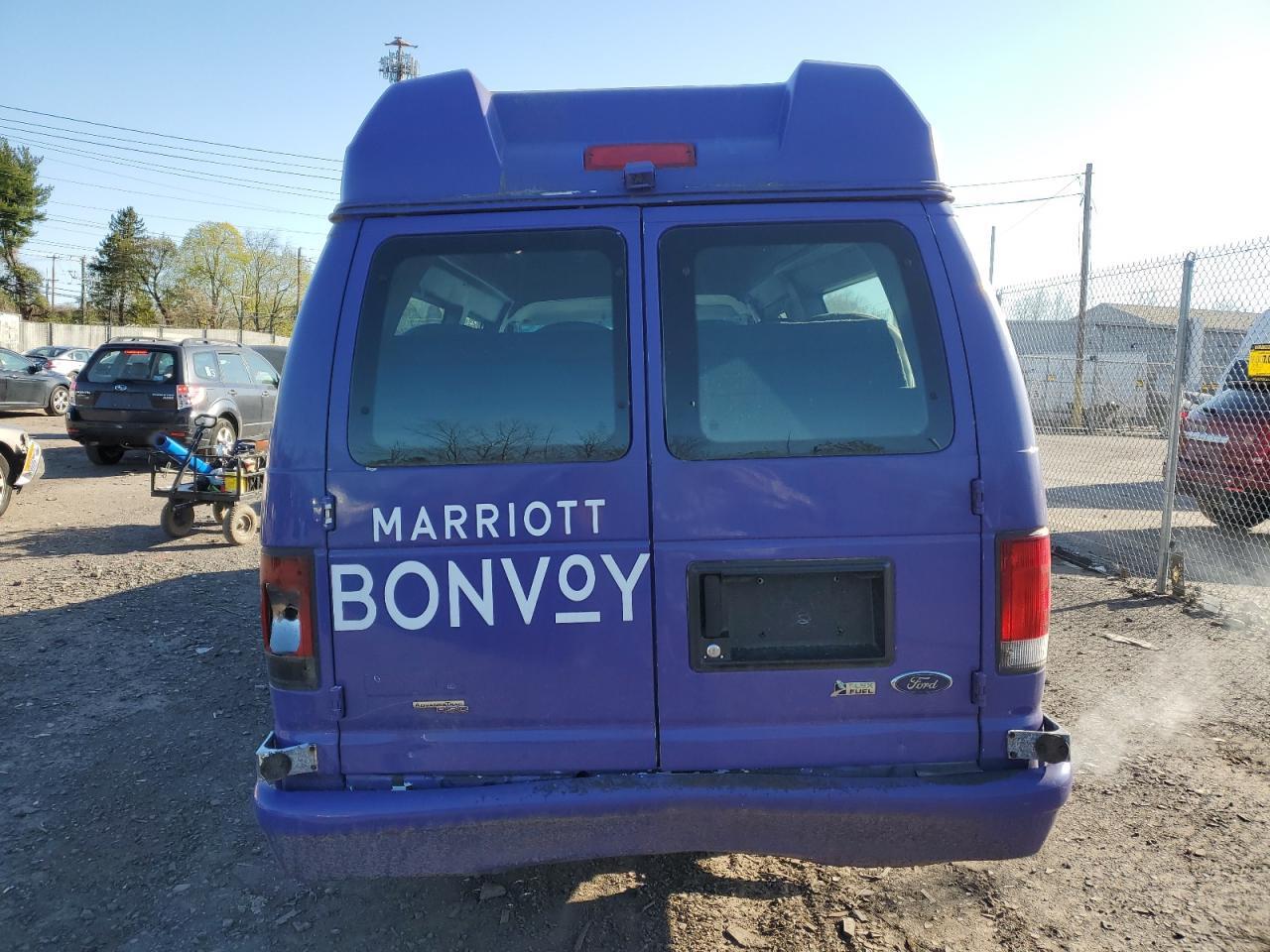 2011 Ford Econoline E250 Van - Image 6