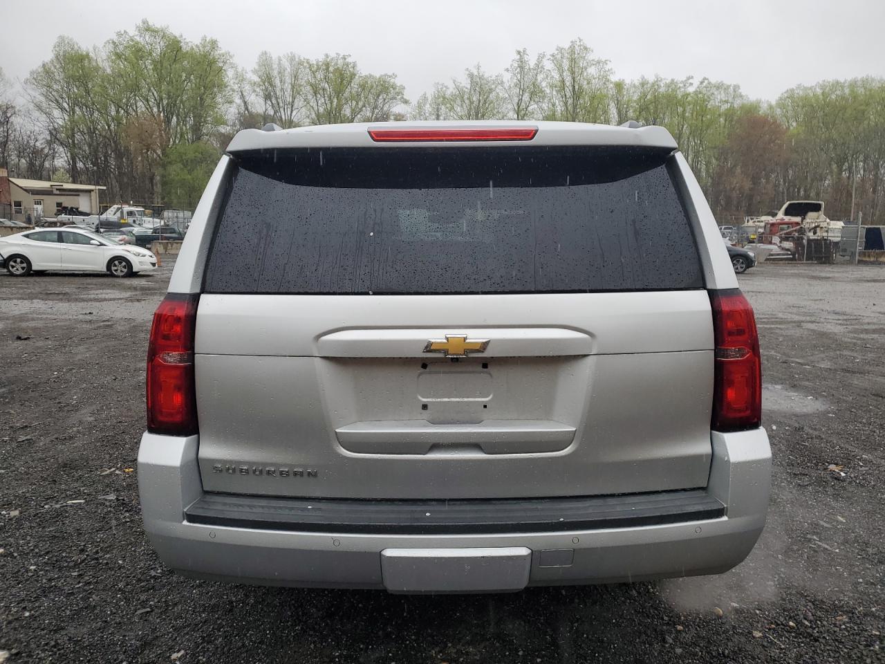 2015 Chevrolet Suburban C1500 Lt - Image 6