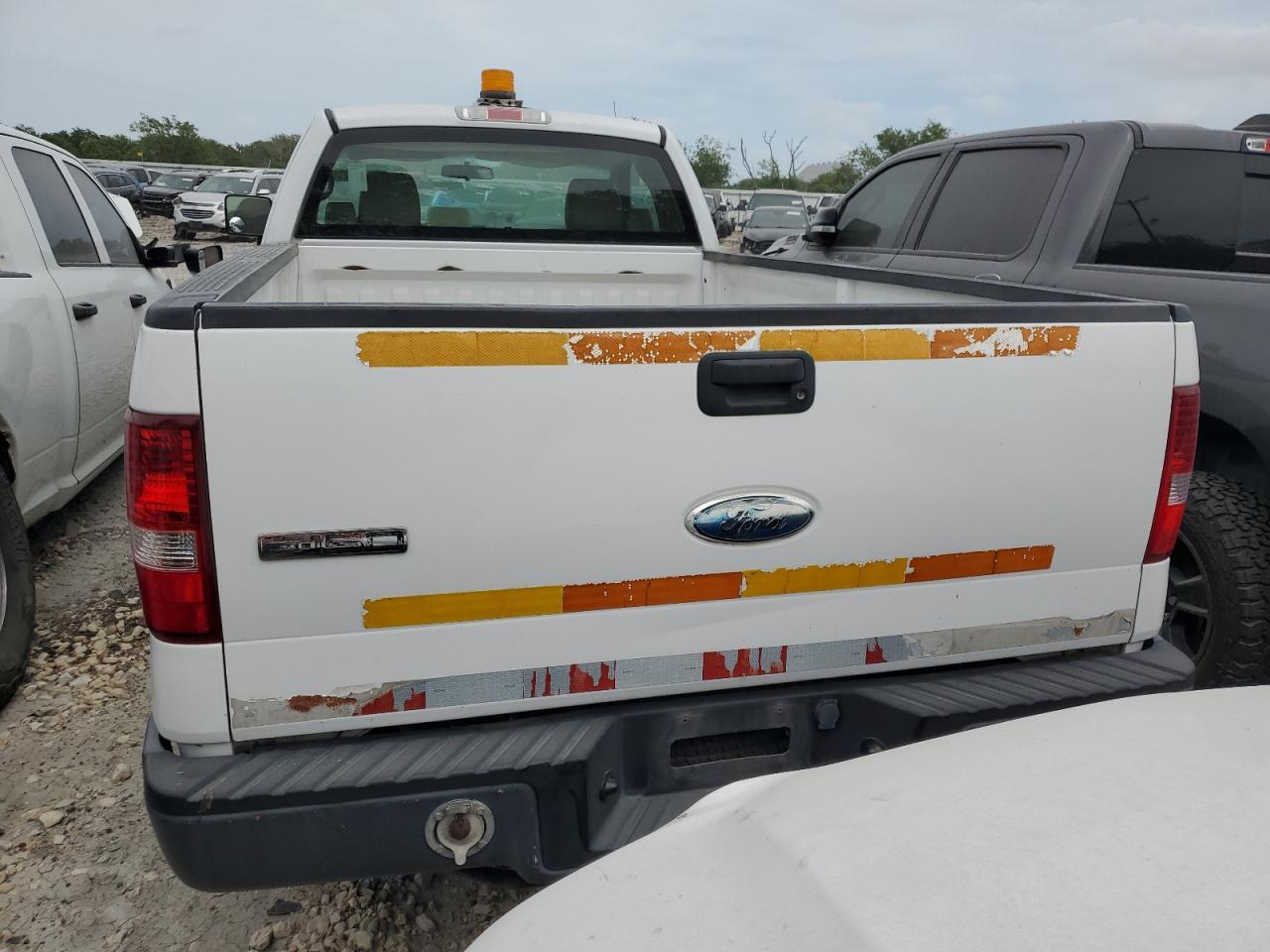 2007 Ford F150 - Image 6