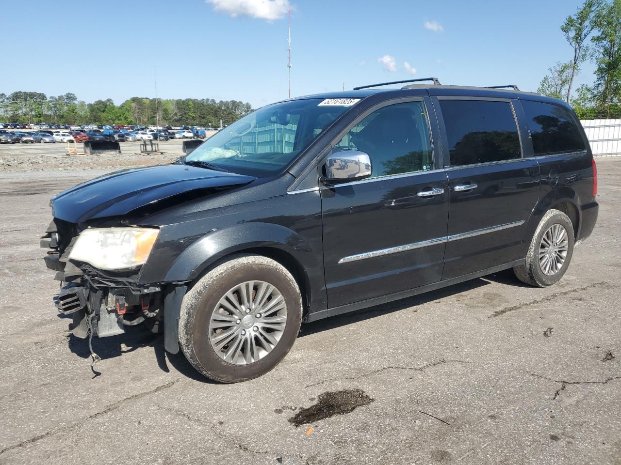 2014 Chrysler Town & Country Touring L