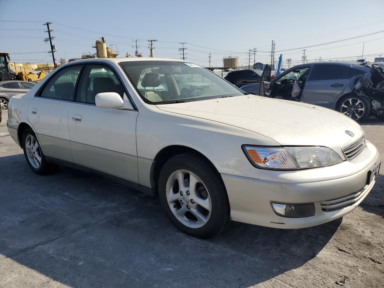 2000 Lexus Es 300 - Image 4