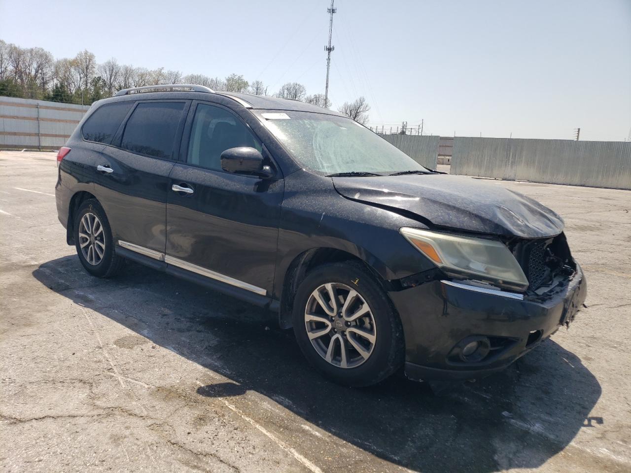 2015 Nissan Pathfinder S - Фото 4