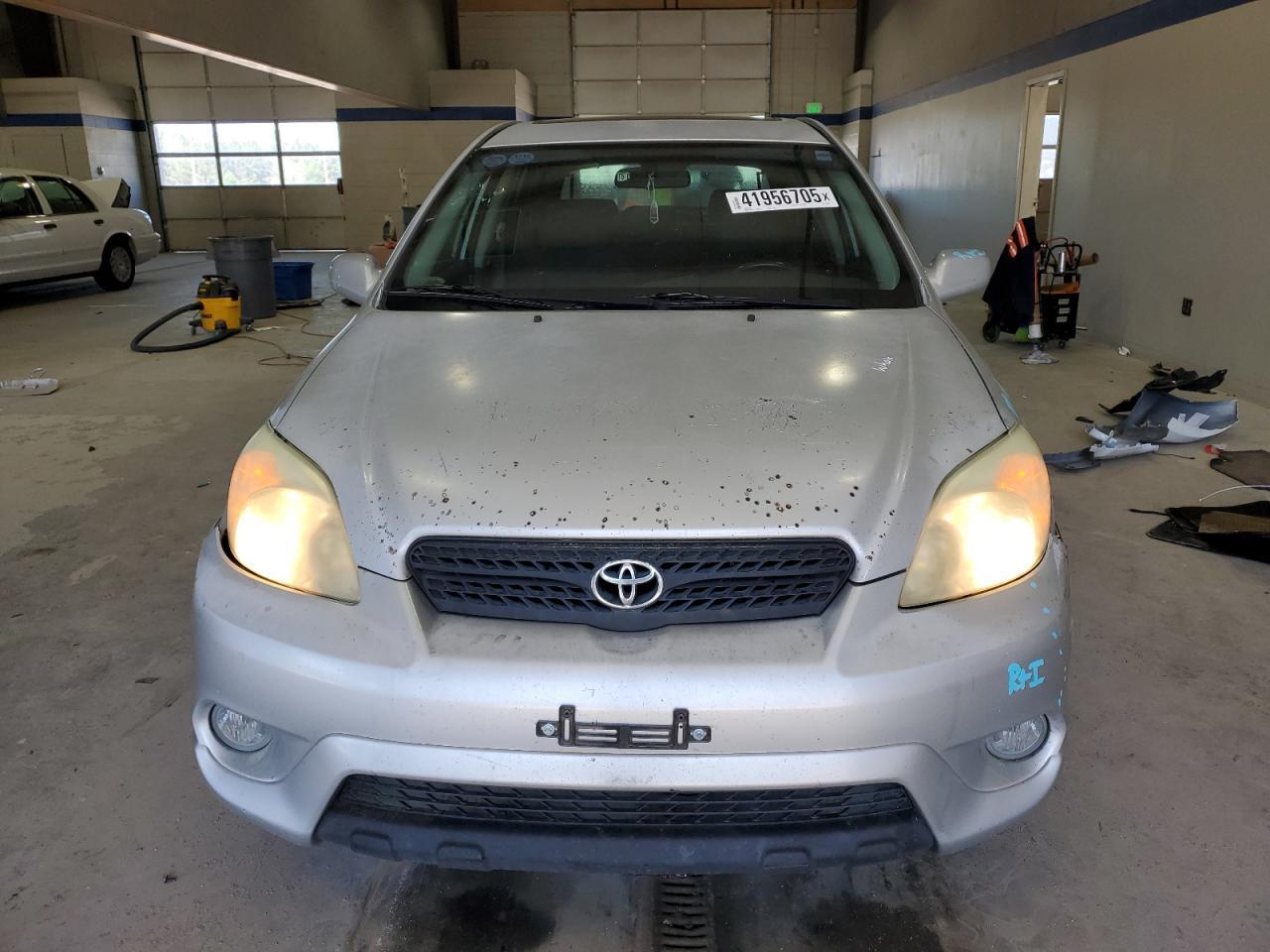 2005 Toyota Corolla Matrix Xr - Image 5