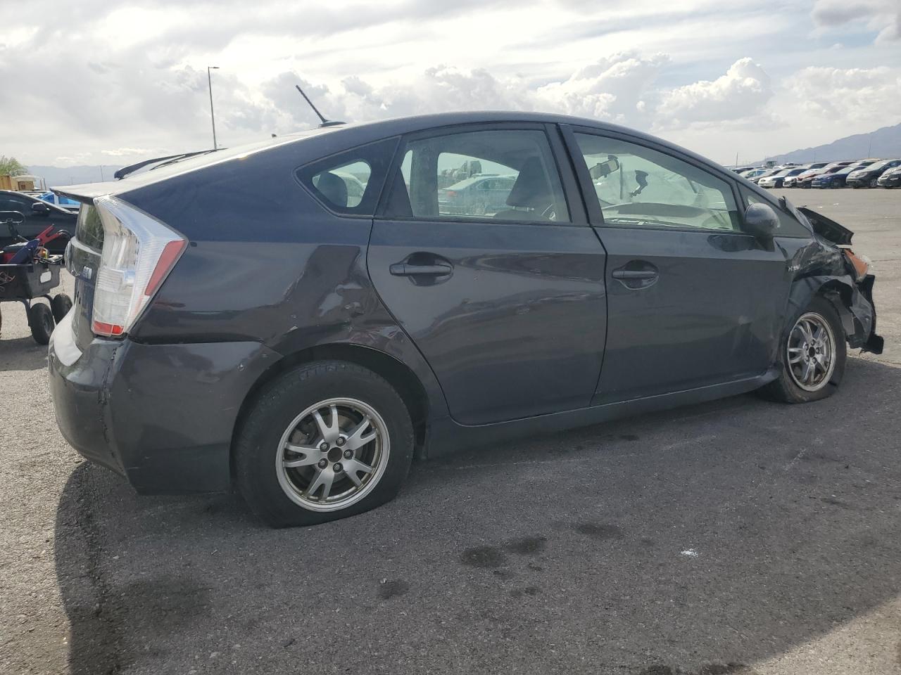 2010 Toyota Prius - Фото 3