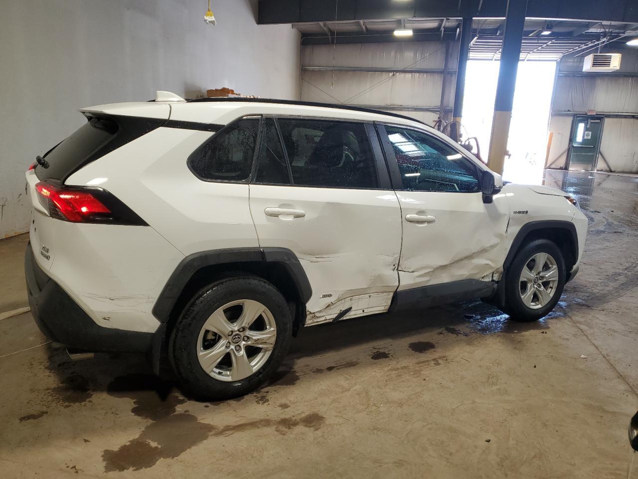 2021 Toyota Rav4 Hybrid Xle - Фото 3