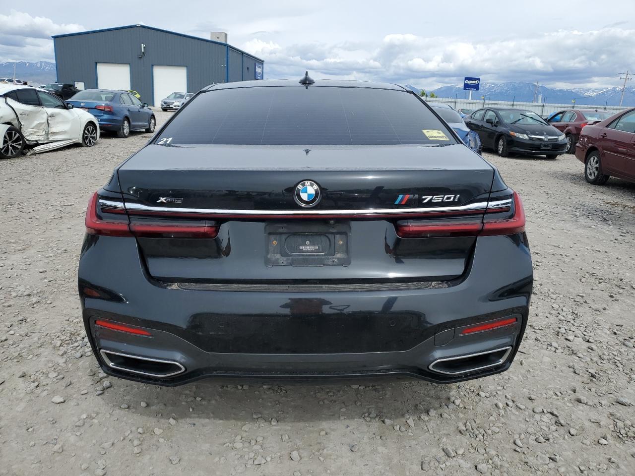 2021 BMW 750 Xi - Image 6