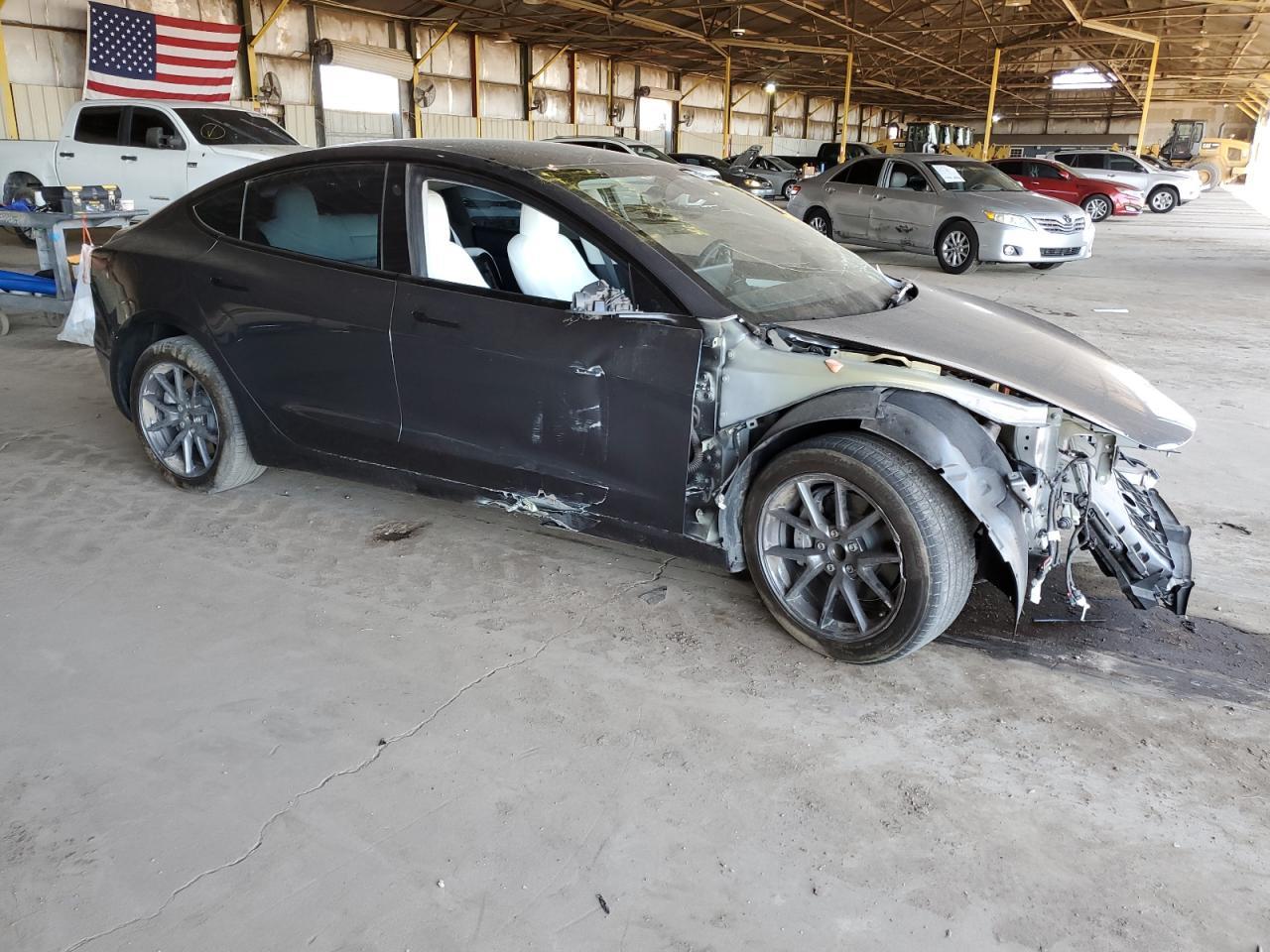 2023 Tesla Model 3 - Фото 7