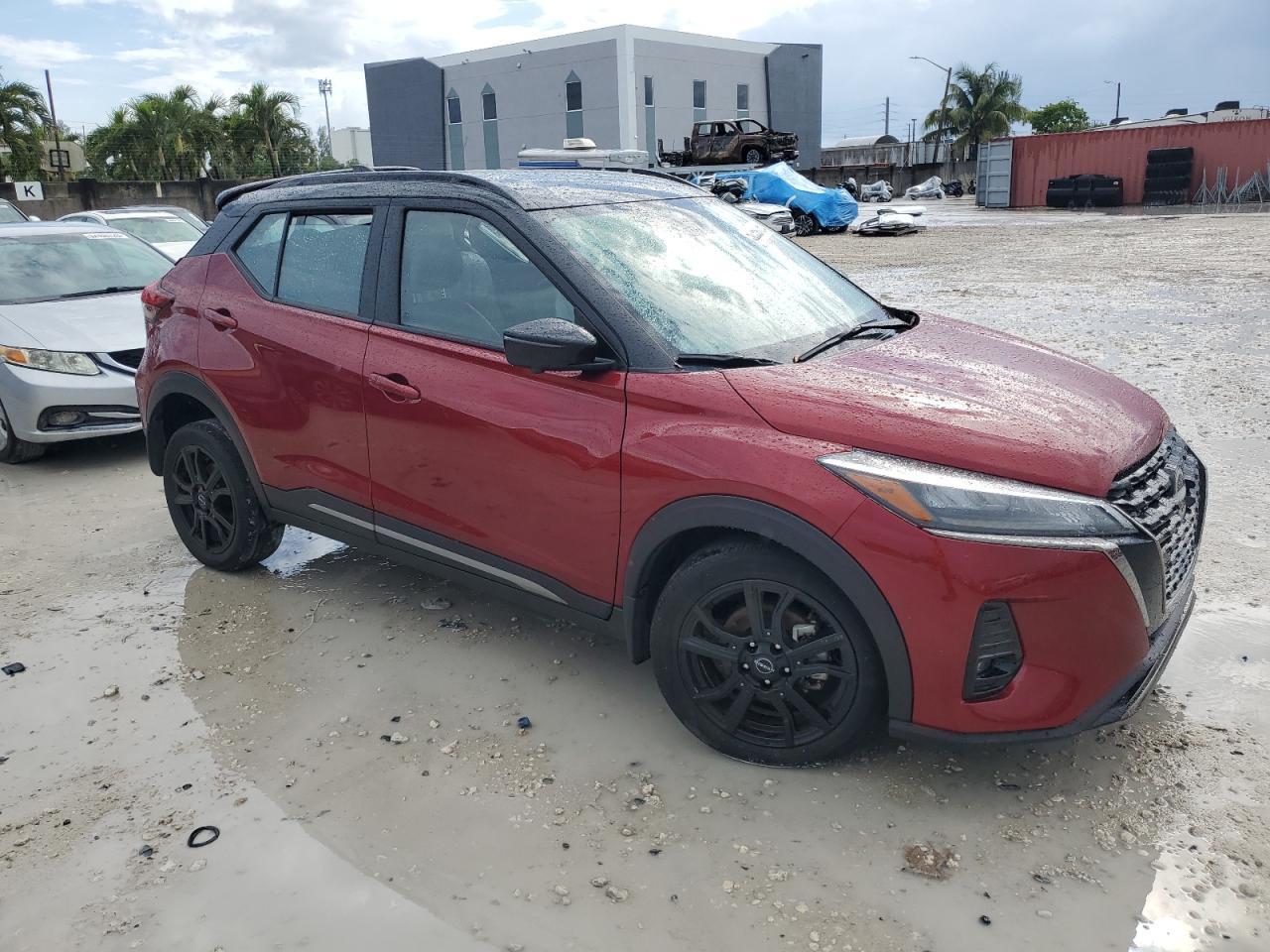 2022 Nissan Kicks Sr - Фото 4