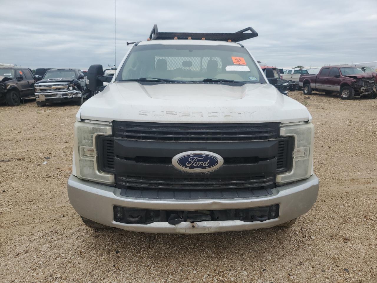 2017 Ford F350 Super Duty - Фото 5