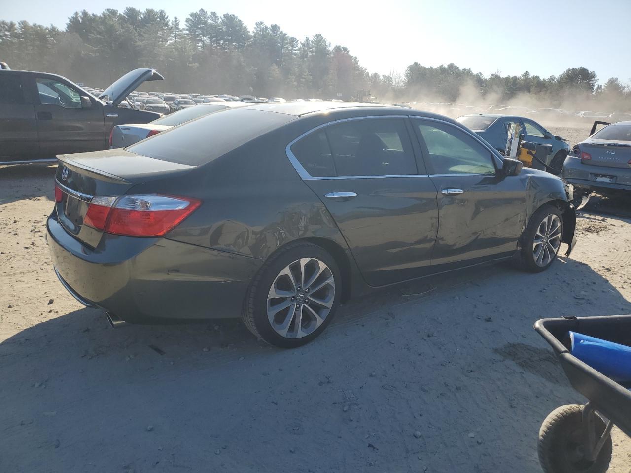 2014 Honda Accord Sport - Image 3