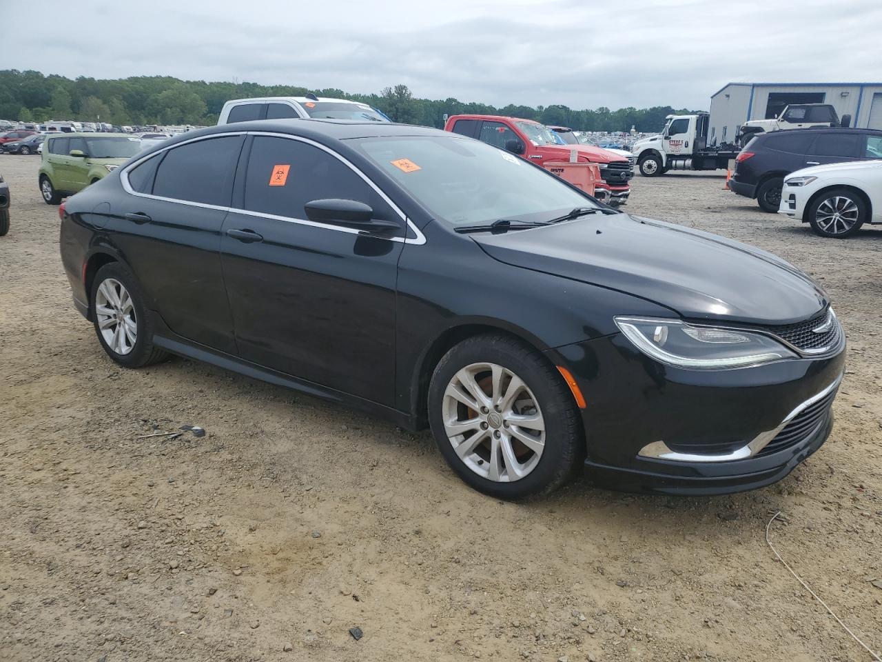 2017 Chrysler 200 Limited - Image 4