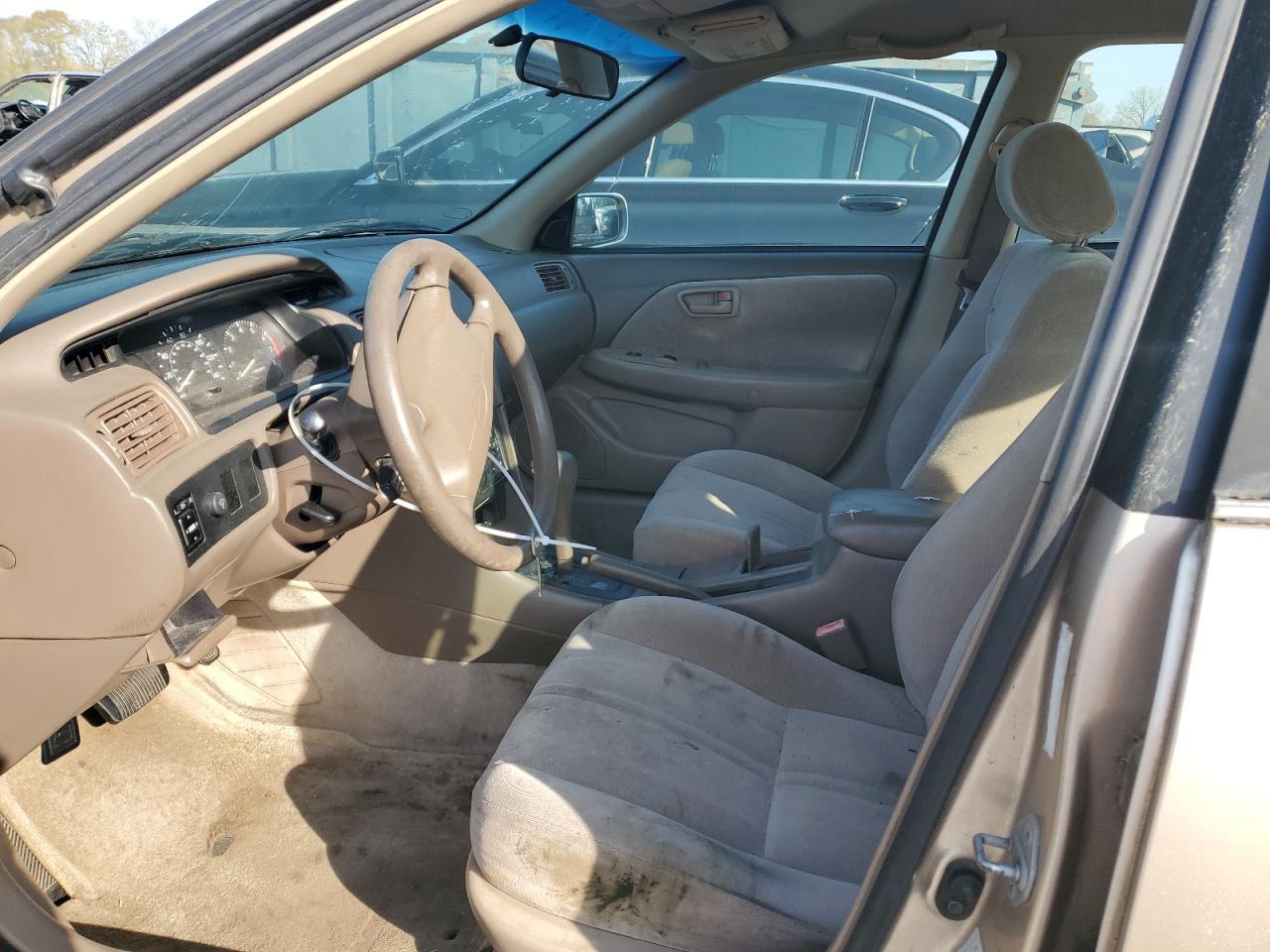 1999 Toyota Camry Le - Image 7