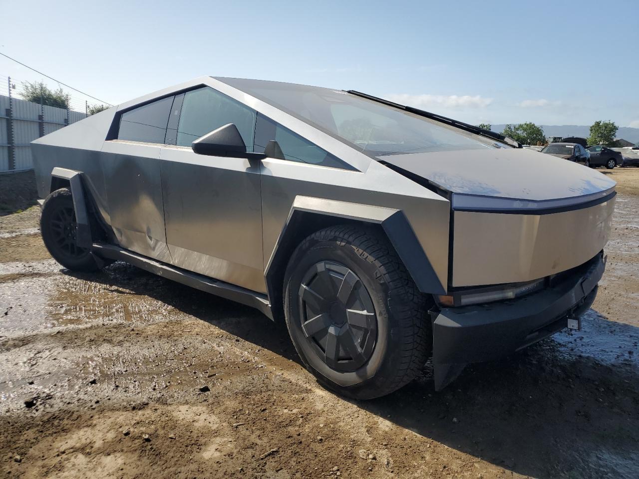 2024 Tesla Cybertruck - Фото 4