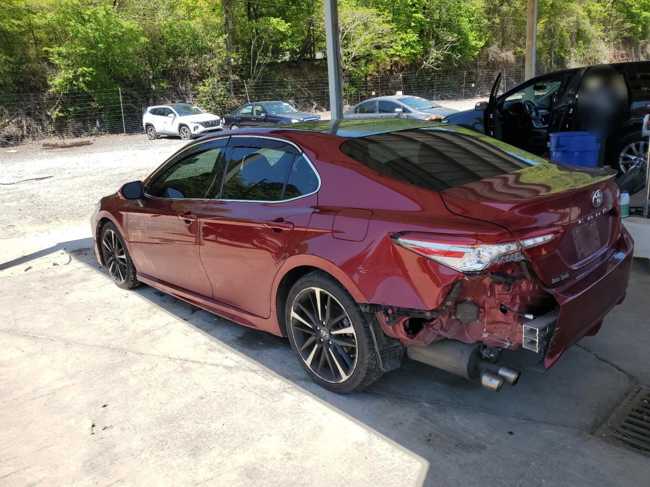 2018 Toyota Camry Xse - Фото 2