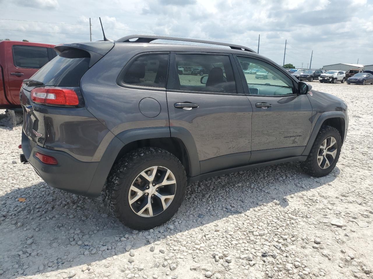 2018 Jeep Cherokee Trailhawk - Image 3