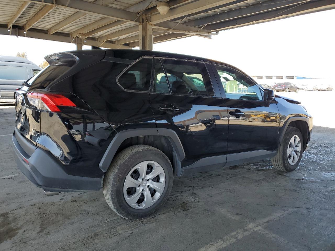 2024 Toyota Rav4 Le - Фото 3