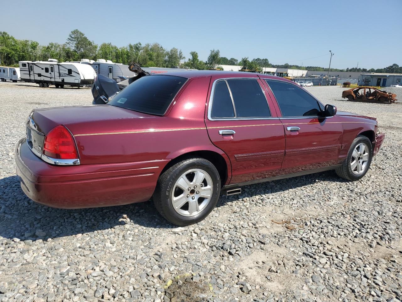 2011 Ford Crown Victoria Lx - Фото 3