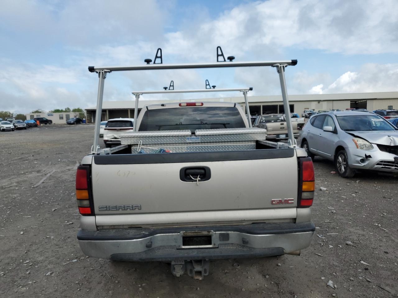 2005 GMC New Sierra C1500 - Фото 6